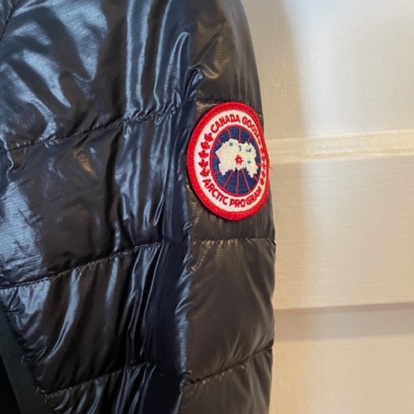 Canada Goose Women’s HyBridge Lite Down Hoody Jacket Puffer Black Medium - Picture 3 of 10
